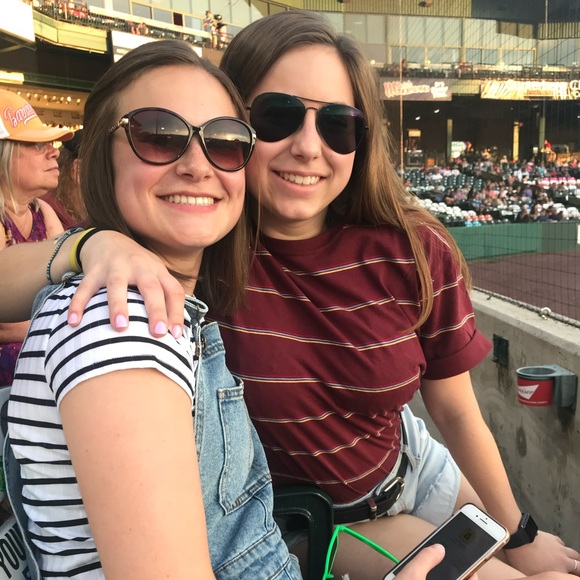 Meet your Posher, Audrey - Picture 1 of 1